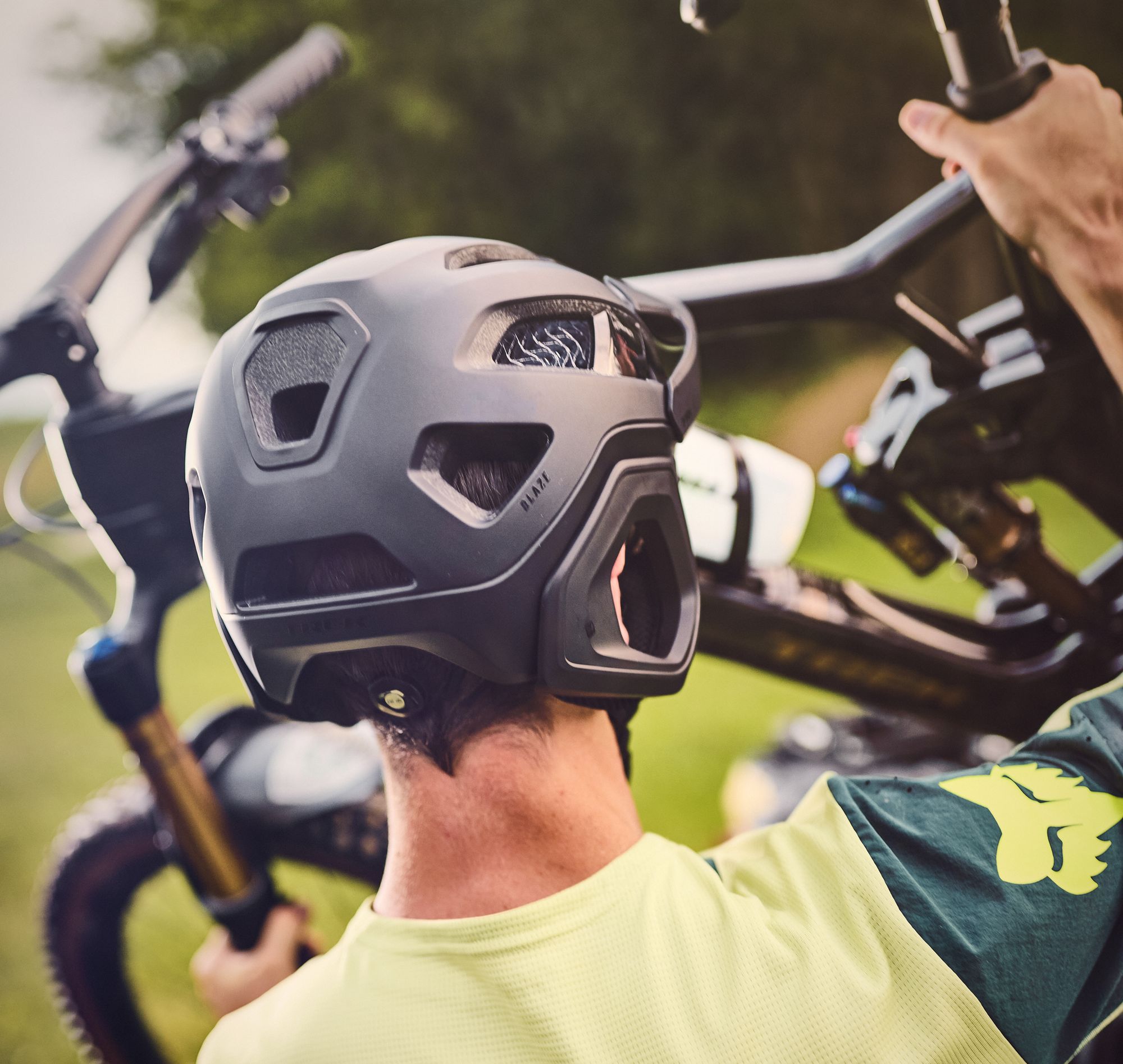 Casco Trek Blaze WaveCel